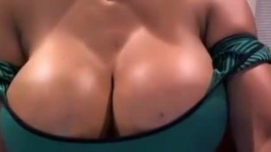 big boobs babe dirty talk